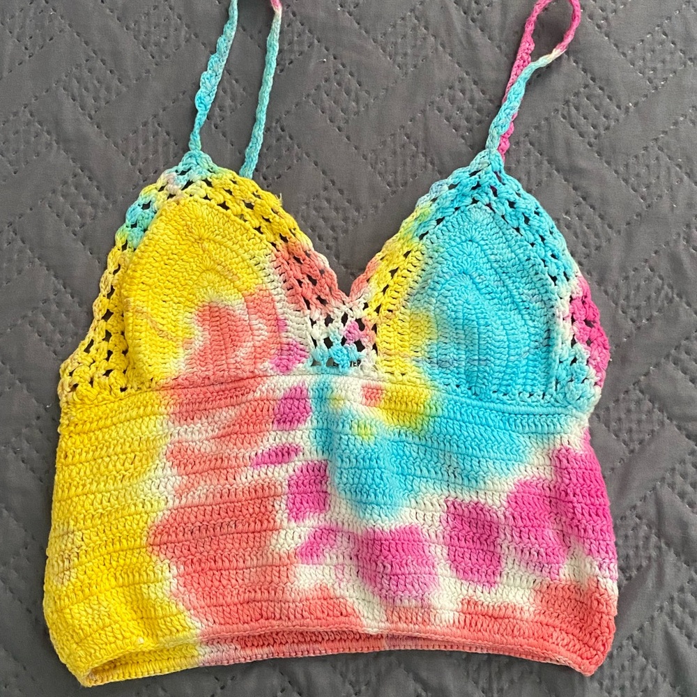 Crochet tie-dye top